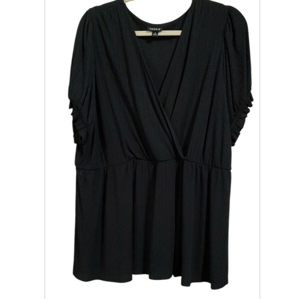 Torrid Black Ruched Sleeve Top Size 4X